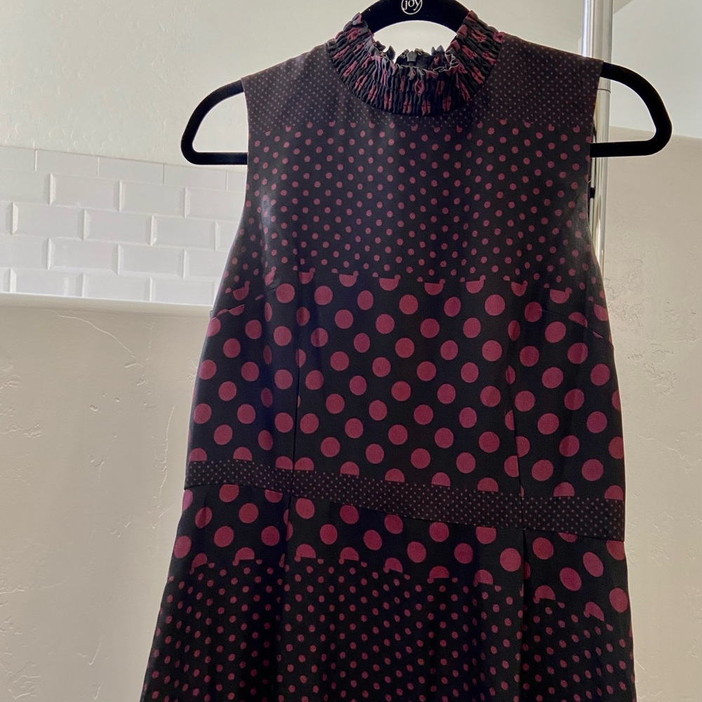 Who What Wear black and burgundy dress
- size Medium